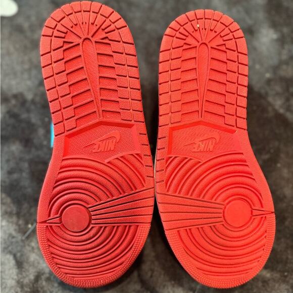 Womens Air Jordan 1 Low OG 'UNC to Chicago' (2023) Sz 6.5 - Picture 2 of 7